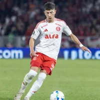 Alan Rodríguez deixa treino mais cedo com lesão na coxa e vira dúvida do Internacional contra o Bahia