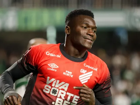 Viveros aponta erro da arbitragem em Coritiba x Athletico-PR: "Roubo"