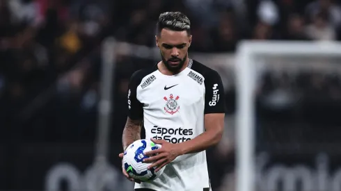 Raniele jogador do Corinthians durante partida contra o Bragantino no estadio Arena Corinthians pelo campeonato Brasileiro A 2025. Foto: Ettore Chiereguini/AGIF