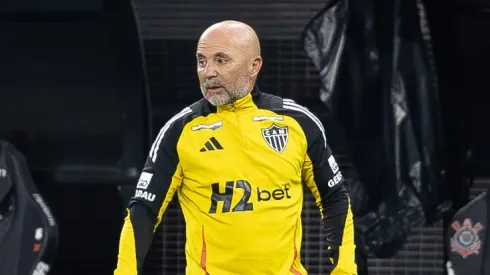 Jorge Sampaoli tecnico do Atletico-MG durante partida contra o Corinthians no estadio Arena Corinthians pelo campeonato Brasileiro A 2025. Foto: Joisel Amaral/AGIF