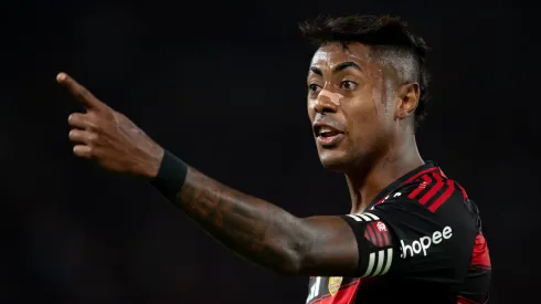 RJ – RIO DE JANEIRO – 27/07/2025 – BRASILEIRO A 2025, FLAMENGO X ATLETICO-MG – Bruno Henrique jogador do Flamengo reclama com a arbitragem durante partida contra o Atletico-MG no estadio Maracana pelo campeonato Brasileiro A 2025. Foto: Jorge Rodrigues/AGIF