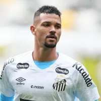 Zé Ivaldo perde espaço no Santos novamente e chega no ‘fim da fila’ com Juan Pablo Vojvoda