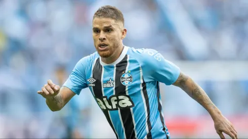 Arthur começará Grêmio x Juventude na reserva.