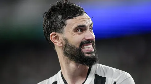 Mastriani durante confronto contra o Fluminense no Campeonato Brasileiro de 2025.