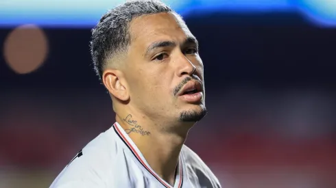 Luciano durante confronto contra o Bahia no Campeonato Brasileiro de 2025.