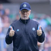 Mesmo com vitória do Grêmio, torcida reclama de Mano Menezes e não quer técnico em 2026
