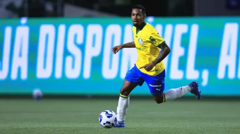 Allan jogador do Palmeiras durante partida contra o Sport no estadio Arena Allianz Parque pelo campeonato Brasileiro A 2025.