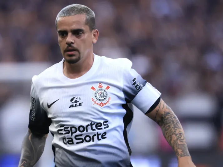 Corinthians deseja vender Fagner ao Cruzeiro, revela jornalista