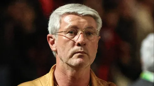 Odair Hellmann tecnico do Athletico-PR durante partida contra o Amazonas no estadio Arena da Baixada pelo campeonato Brasileiro B 2025. Foto: Robson Mafra/AGIF