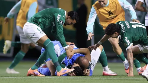 Jogadores do Palmeiras comemoram vitoria ao final da partida contra o LDU no estadio Arena Allianz Parque pelo campeonato Copa Libertadores 2025. Foto: Marcello Zambrana/AGIF