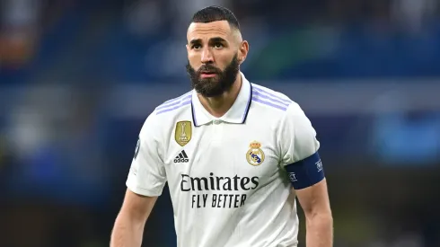 Karim Benzema durante confronto entre Chelsea e Real Madrid na Champions League 2022/23.