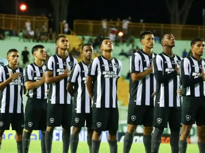 Delegação do Botafogo Sub-17 enfrenta tiroteio no Rio