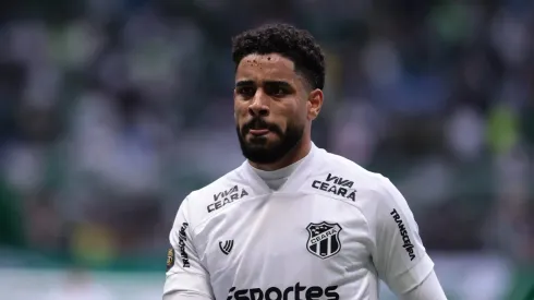 Matheus Bahia jogador do Ceara durante partida contra o Palmeiras no estadio Arena Allianz Parque pelo campeonato Brasileiro A 2025. Foto: Marcello Zambrana/AGIF