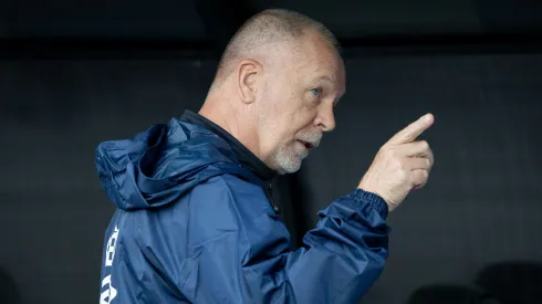 Luiz Antonio Venker de Menezes tecnico do Gremio durante partida contra o Corinthians no estadio Arena Corinthians pelo campeonato Brasileiro A 2025. Foto: Joisel Amaral/AGIF