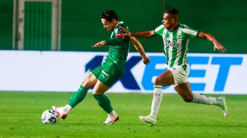Raphael Veiga em Juventude x Palmeiras pelo Brasileirão 2025. Foto: Luiz Erbes/AGIF