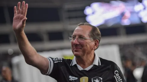 John Textor pretende reduzir a folha salarial do Botafogo para 2026