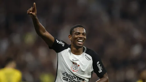 André Luiz, volante do Corinthians. Foto: Miguel Schincariol/Getty Images
