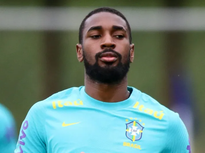 Zenit ‘esfria’ saída de Gerson, ex-Flamengo, em janeiro