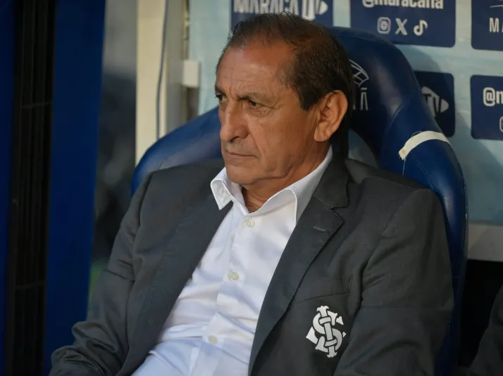 Ronaldo sofre lesão no Internacional e Díaz é avisado que ele não atua mais em 2025