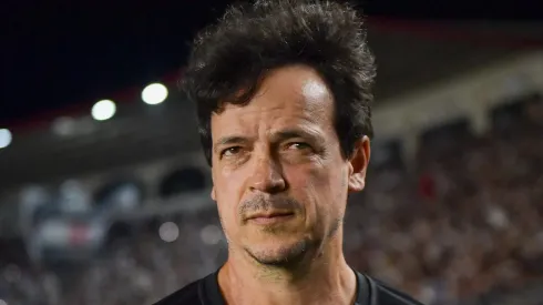 Fernando Diniz técnico do Vasco durante partida contra o Cruzeiro no estadio Sao Januario pelo campeonato Brasileiro A 2025. Foto: Thiago Ribeiro/AGIF
