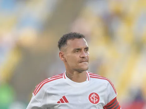 Alan Patrick tem atuação apagada no Internacional contra o Vitória