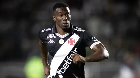 Vasco bate o martelo e planeja comprar Carlos Cuesta do Galatasaray (Imagem: Matheus Lima/Vasco.)