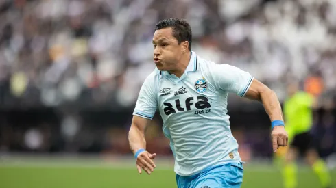 Marlon, lateral do Grêmio. Foto: Joisel Amaral/AGIF