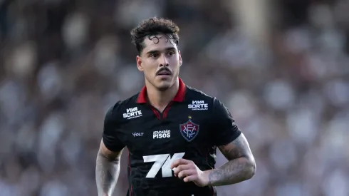 Lucas Halter quer atuar em Vitória x Botafogo.