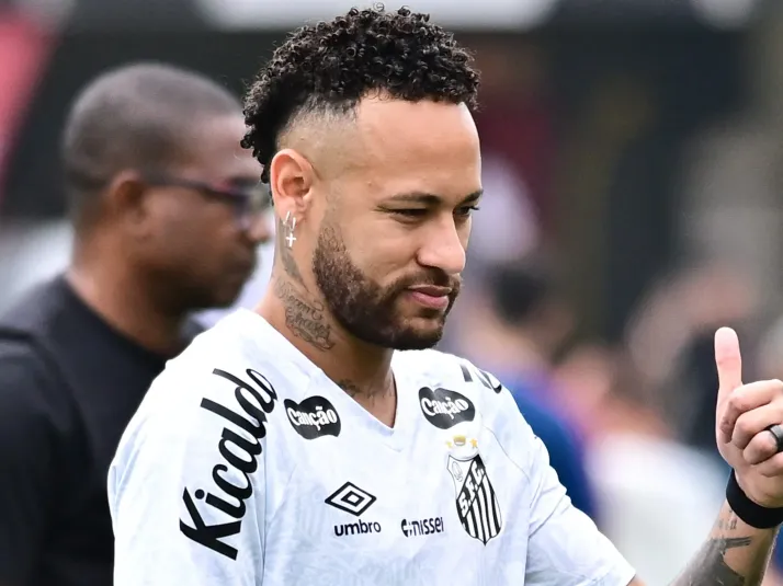 Neymar é relacionado pelo Santos e está confirmado contra o Flamengo