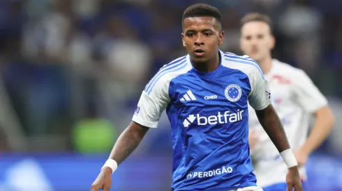 Arroyo deve entrar em campo em Cruzeiro x Fluminense. Foto: AGIF