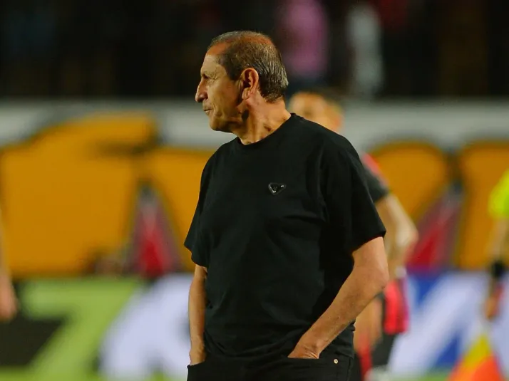 Torcedores do Internacional culpam Ramón Díaz por empate com Bahia