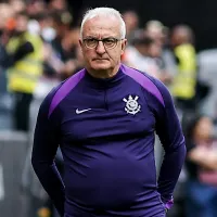 Torcida do Corinthians pede demissão de Dorival Jr após derrota para o Ceará no Brasileirão