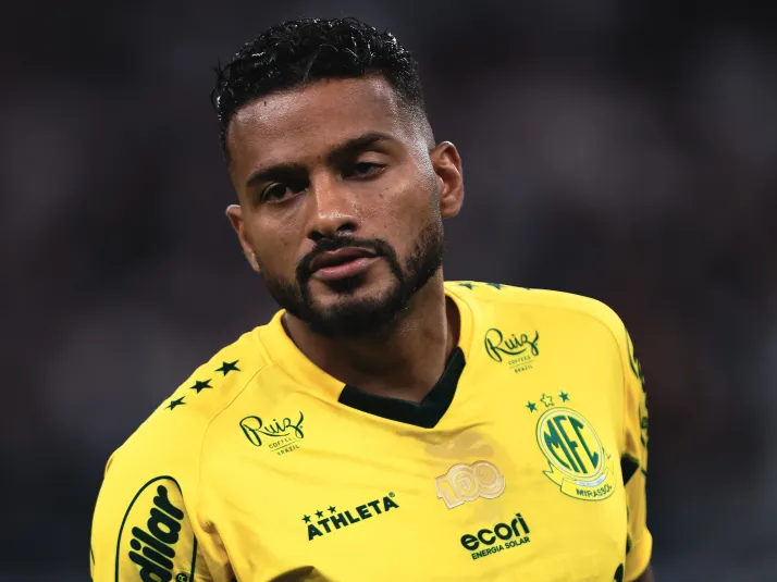 Reinaldo revela sonho de disputar a Copa de 2026 pela Seleção Brasileira