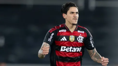 Pedro jogador do Flamengo comemora seu gol durante partida contra o Botafogo no estadio Engenhao pelo campeonato Brasileiro A 2025. Foto: Jorge Rodrigues/AGIF