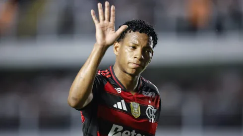 Gonzalo Plata em campo pelo Flamengo. (Photo by Miguel Schincariol/Getty Images)
