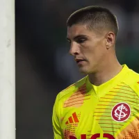 Rochet avança em recuperação no Internacional, mas clube adota cautela e pode manter Ivan em 2025