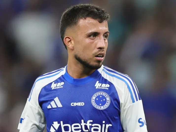 Matheus Henrique manda recado para torcida do Cruzeiro sobre recuperação