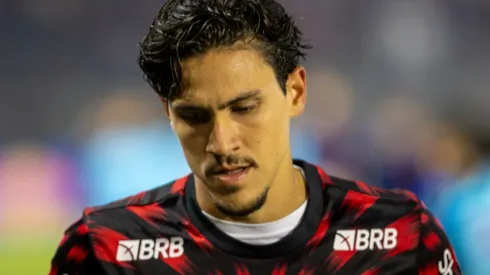 PEDRO jogador do Flamengo durante partida contra o Bragantino no estádio Cícero De Souza Marques pelo campeonato Brasileiro A 2025. Foto: Joisel Amaral/AGIF