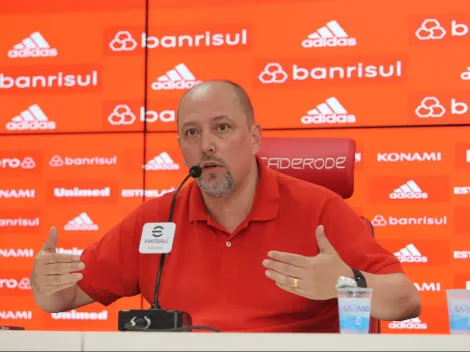 Internacional rebate sobre atrasos de salário