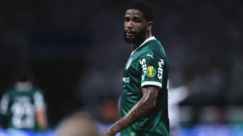 Micael jogador do Palmeiras durante partida contra o Sao Paulo no estadio Arena Allianz Parque pelo campeonato Paulista 2025.