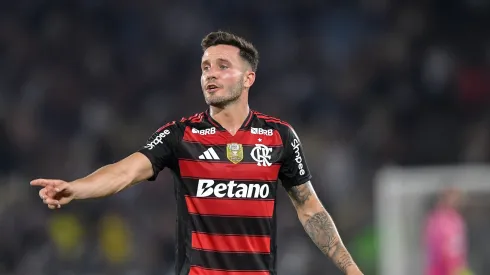 Saúl jogador do Flamengo durante partida contra o Vasco no estádio Maracanã pelo campeonato Brasileiro A 2025. Foto: Thiago Ribeiro/AGIF