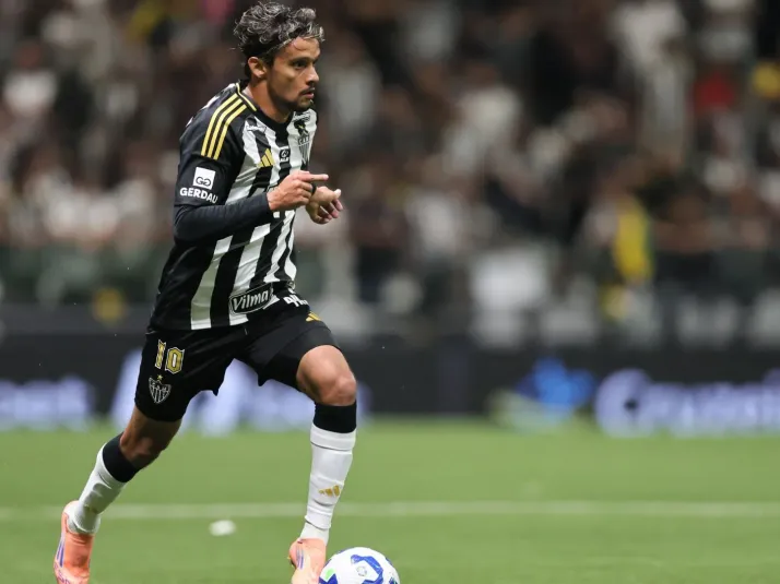 Inter volta a observar Gustavo Scarpa para 2026