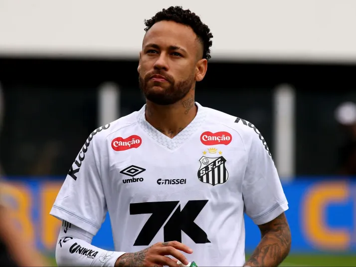 Neymar cogita jogar no sacrifício em Santos x Sport