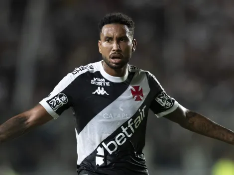 Jair é absolvido pelo STJD após lance polêmico com Daronco