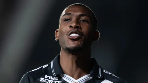 Rayan, atacante do Vasco