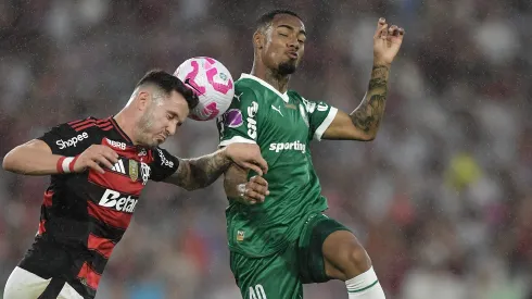 Saul jogador do Flamengo durante partida contra o Palmeiras no estadio Maracana pelo campeonato Brasileiro A 2025. Foto: Thiago Ribeiro/AGIF