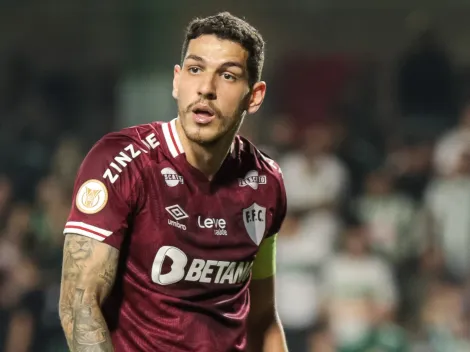 Vasco entra na corrida pela contratação de Nino, ex-Fluminense