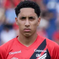 Felipinho, do Athletico-PR, entra na mira do Botafogo de John Textor