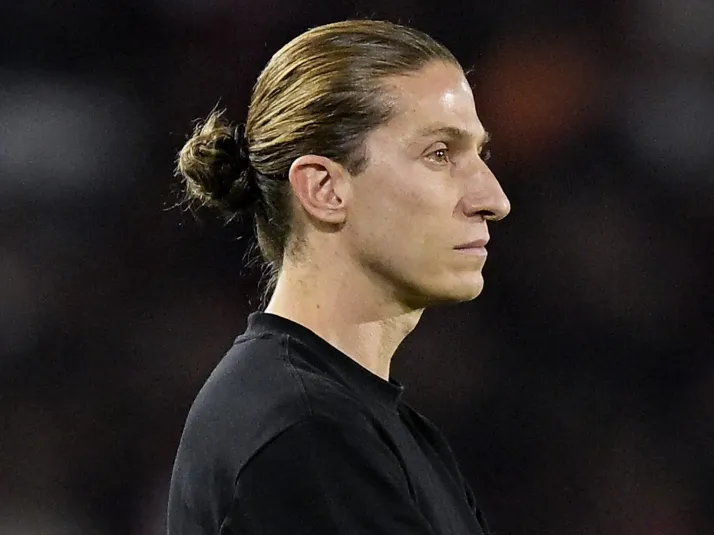Atlético de Madrid quer Filipe Luís, mas entrave alivia o Flamengo