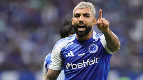 Gabriel Barbosa gabigol jogador do Cruzeiro reclama com a arbitragem durante partida contra o Fluminense no estadio Mineirao pelo campeonato Brasileiro A 2025. Foto: Gilson Lobo/AGIF